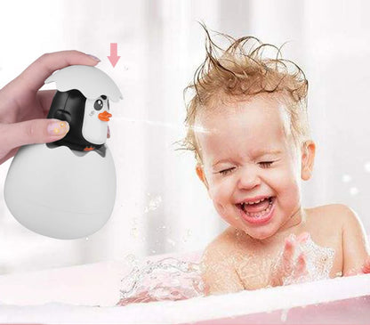 Cute duck and penguin bath toys with water spraying action for kids aged 0-6.